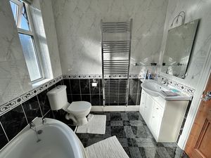 Photo 25- click for photo gallery